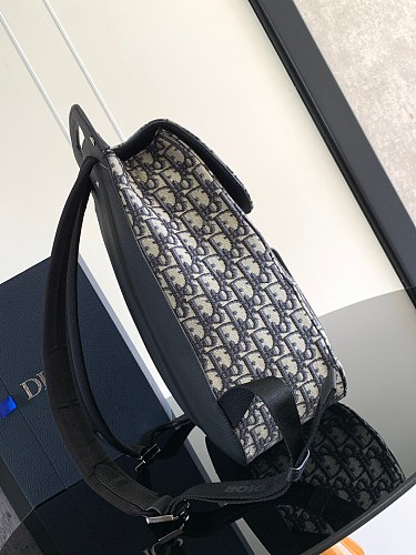 高品質♪♪♪ ディオール メンズ バックパック スーパーコピー1ADBA011YKY