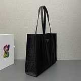希少プラダ アンティーク ナッパ ラージ トートバッグ 偽物 1BG460
