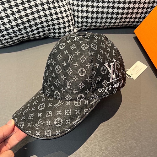 新色登場☆ ルイヴィトン キャップ コピー