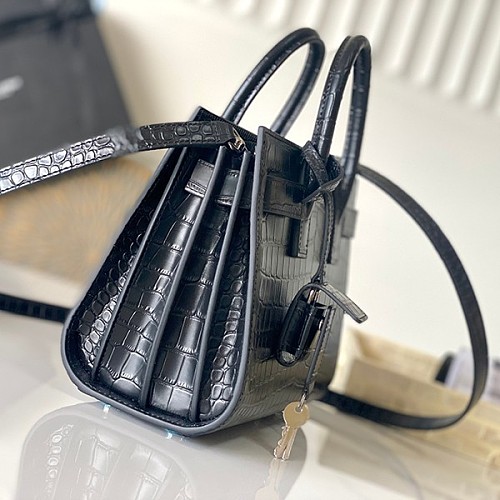 ハイブランド サンローラン コピー サック デュ ジュール ナノ ハンドバッグ Sac75666