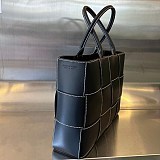 ボッテガヴェネタ 偽物 ミディアム アルコ トートバッグ bof01803