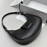 超話題!ミュウミュウ nappa leather shoulder 偽物 ショルダーバッグ myr05951