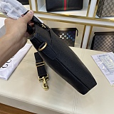 最安値挑戦 グッチ メンズ ブリーフケース 偽物