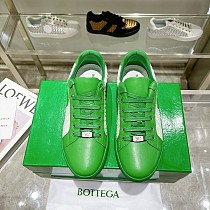 超話題!ボッテガヴェネタ コピーイントレチャート スニーカー boa52443