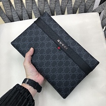 送料込 グッチ メンズ クラッチバッグ 偽物