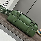 ギフトに最適ロエベ コピー ミリタリー メッセンジャーバッグ XS loc12575