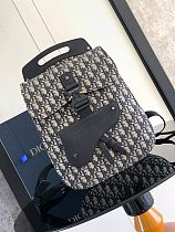高品質♪♪♪ ディオール メンズ バックパック スーパーコピー1ADBA011YKY 高品質♪♪♪ ディオール メンズ バックパック スーパーコピー1ADBA011YKY