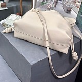 高品質ロエベ ナッパカーフ フラメンコクラッチ ショルダーバッグ 偽物 lom67677