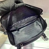 世界中で大人気♪ プラダ メンズ ショルダーバッグ 偽物2VH994