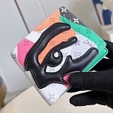 お洒落ルイヴィトン 偽物 ポルトフォイユ ミュルティプル 財布 vum55059