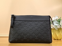 完売前に！ ルイヴィトン メンズ クラッチバッグ 偽物M82545
