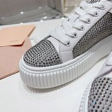 ミュウミュウ クリスタル付レザースニーカー コピー myo10932