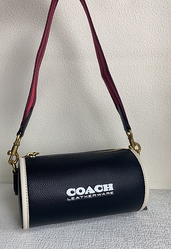 最安値挑戦 コーチ メンズ ショルダーバッグ スーパーコピーCJ839