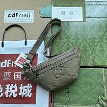 注目アイテム♡ グッチ メンズ ボディバッグ 偽物658582 注目アイテム♡ グッチ メンズ ボディバッグ 偽物658582