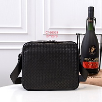 完売前に!ボッテガヴェネタ メンズ ショルダーバッグ コピーC16602 完売前に!ボッテガヴェネタ メンズ ショルダーバッグ コピーC16602