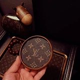 一目惚れ♪ ルイヴィトン 2024新作 小物入れ収納ボックス 新居寝具用品 クルミ材のトレイです
