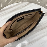 完売必至 ★ グッチ メンズ クラッチバッグ 偽物