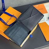 高級ブランドルイヴィトン タイガ ポルトフォイユアメリゴ NM 偽物 二つ折り財布 vub61824
