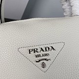 プラダ スモール コピー レザー ハンドバッグ puf32114