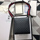 グッチ GGスプリーム スモールメッセンジャー ショルダーバッグ偽物gg21082710
