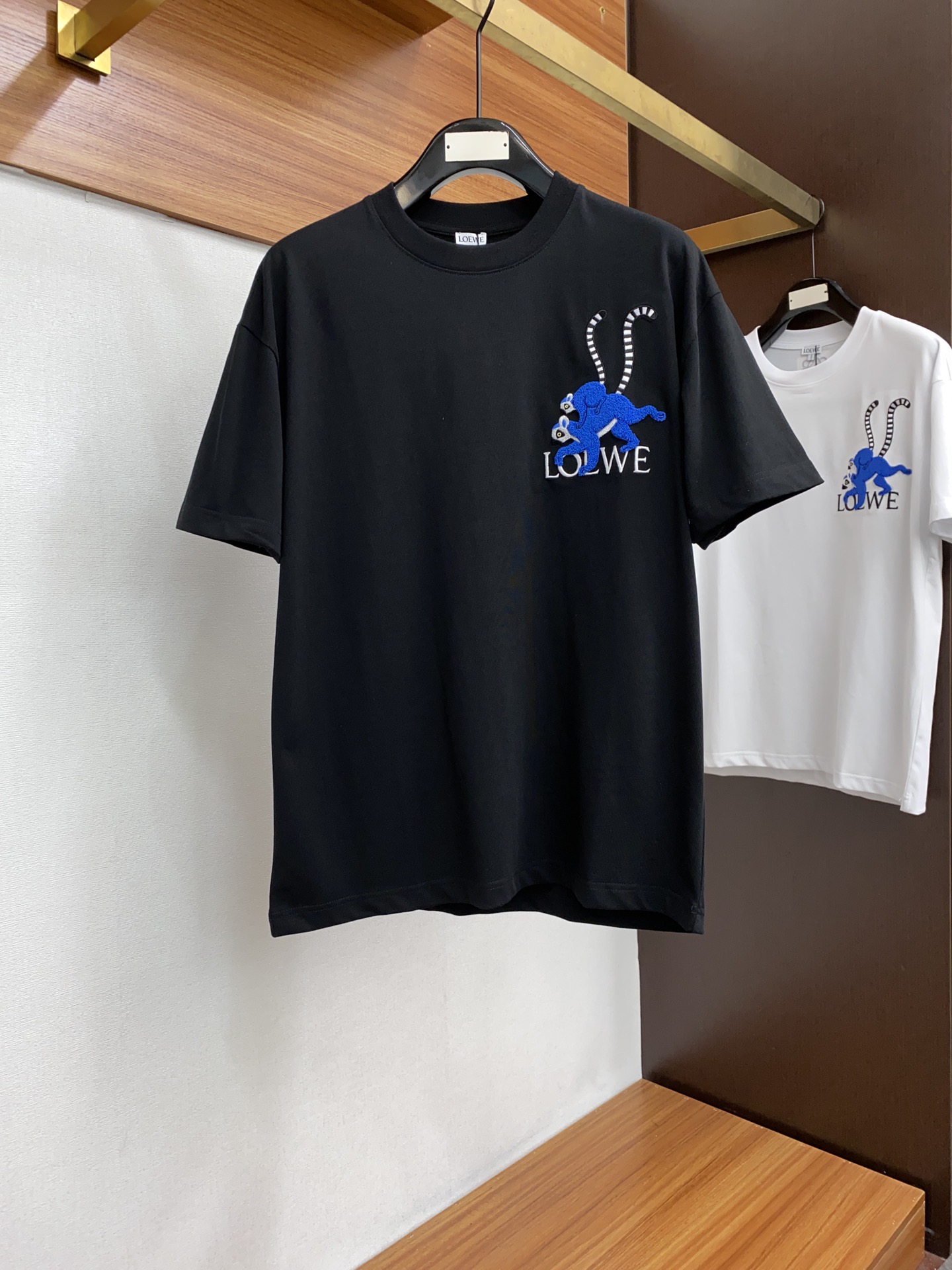 日本未入荷 2024 ロエベ 新作 半袖Tシャツ コピー