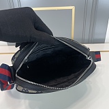 即発送！ グッチ メンズ ショルダーバッグ スーパーコピー