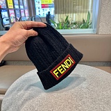 目を惹くカラー フェンディ ニット帽 偽物