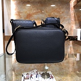 日本未入荷 グッチ メンズ ショルダーバッグ 偽物