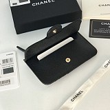 目を惹くカラー シャネル カードケース キャビアスキンコピー shv49236