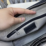 定番人気！ エルメス メンズ クラッチバッグ 偽物