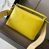 ブティック♪ロエべ サテンカーフ コピー パズルエッジ ショルダーバッグ スモール loc61295