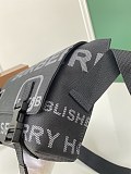 使い勝手良し バーバリー メンズ ショルダーバッグ 偽物