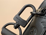 ★日本!!人気！ルイヴィトン メンズ ショルダーバッグ コピーM82544