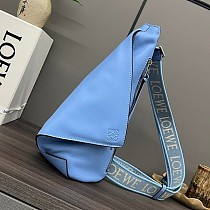 最新でオシャレロエベ アントン スリング バッグ コピー low58848 最新でオシャレロエベ アントン スリング バッグ コピー low58848