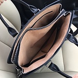 日本未入荷 プラダ メンズ ブリーフケース 偽物