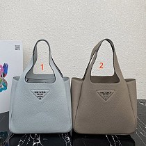プラダ ミディアムレザートート 偽物 puv84788