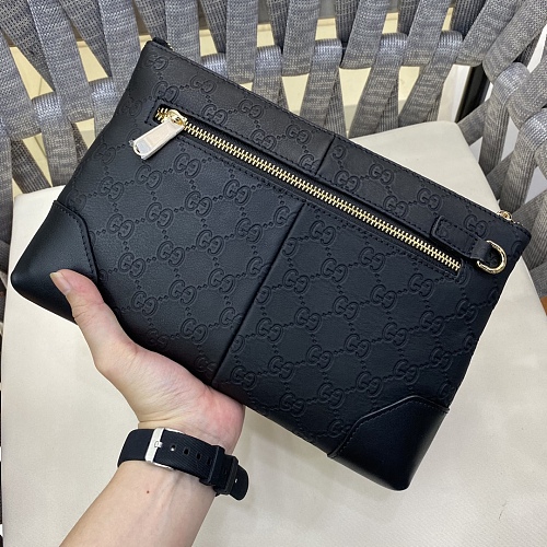 日本未入荷 グッチ メンズ クラッチバッグ 偽物