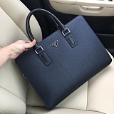 日本未入荷 プラダ メンズ ブリーフケース 偽物