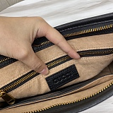 完売必至 ★ グッチ メンズ クラッチバッグ 偽物