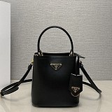 プラダ サフィアーノレザー ミニバッグ 偽物 pur07658