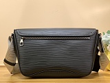 おすすめ ルイヴィトン メンズ ショルダーバッグ スーパーコピーM23097