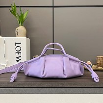 送料込ロエベ 偽物 パセオ スモール シャイニーナッパ ハンドバッグ lod42946