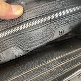 完売必至 グッチ メンズ ショルダーバッグ スーパーコピー