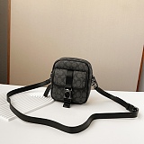 《人気★》コーチ メンズ ショルダーバッグ スーパーコピーCK969