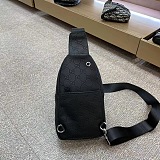 新色登場☆ グッチ メンズ ボディバッグ 偽物
