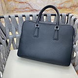 ☆超人気☆ プラダ メンズ ブリーフケース 偽物