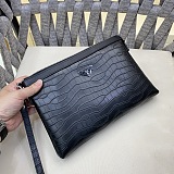 人気No1 プラダ メンズ クラッチバッグ 偽物