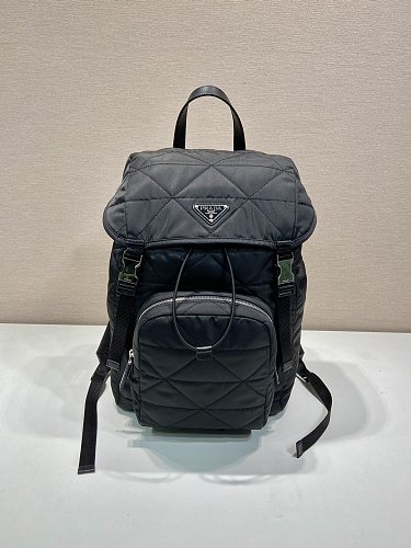☆超人気☆ プラダ メンズ バックパック コピー2VZ135