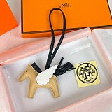 入手困難 エルメス ロデオ ペガサス コピー PM チャーム アニオン×コットン erd04256