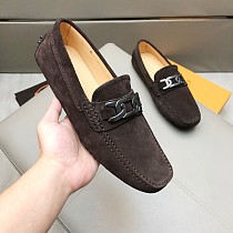 使い勝手良 2024新作 トッズ パンプス 偽物